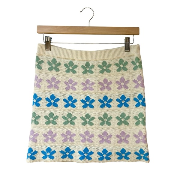SALE‼️American Eagle Floral Sweater Mini Skirt Sz M Fall Stretch Knit Skirt - Picture 3 of 8